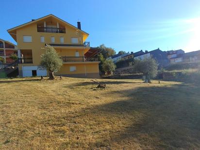 Exterior view of House or chalet for sale in Vega de Espinareda  with Terrace and Swimming Pool