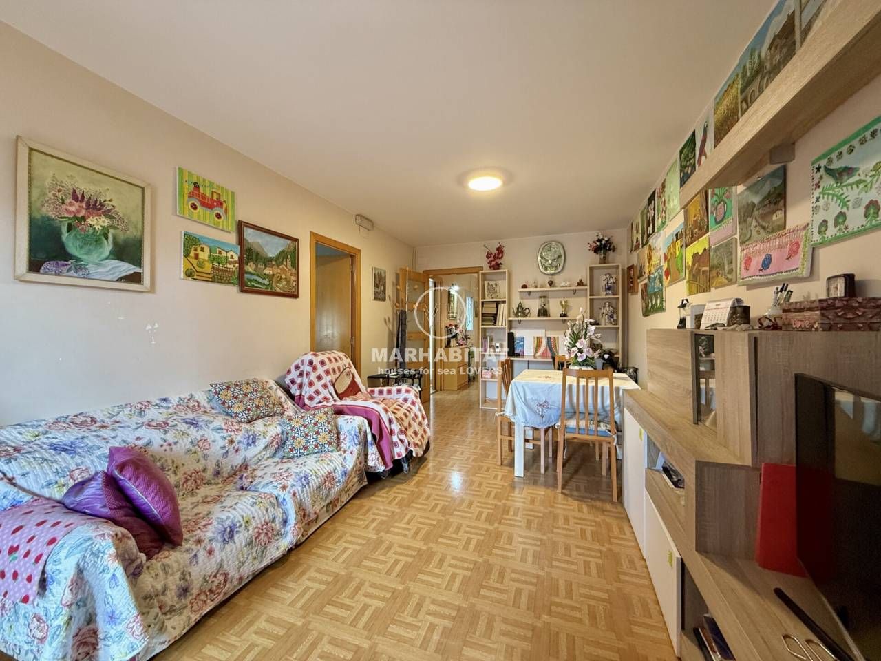 Pis en venda a Notari Salvador Dalí, Creu de la Mà