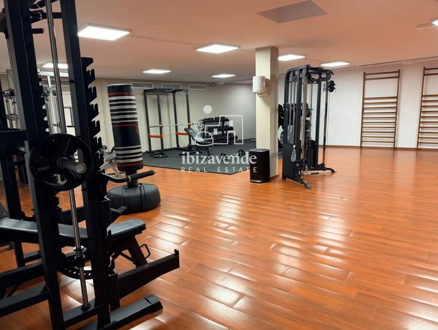 Dúplex en venda en Santa Eulària des Riu amb Aire condicionat, Terrassa i Traster