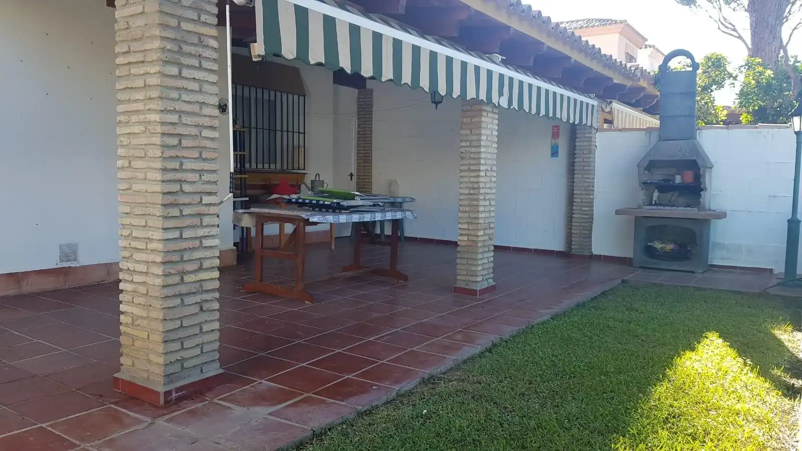 Terraza de Casa o chalet de alquiler en Chiclana de la Frontera con Jardín privado y Piscina