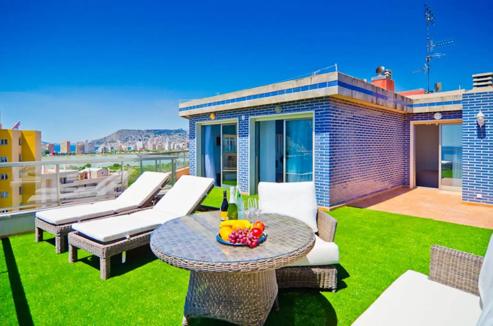 Terrace of Attic for sale in Calpe / Calp  with Air Conditioner, Terrace and Furnished