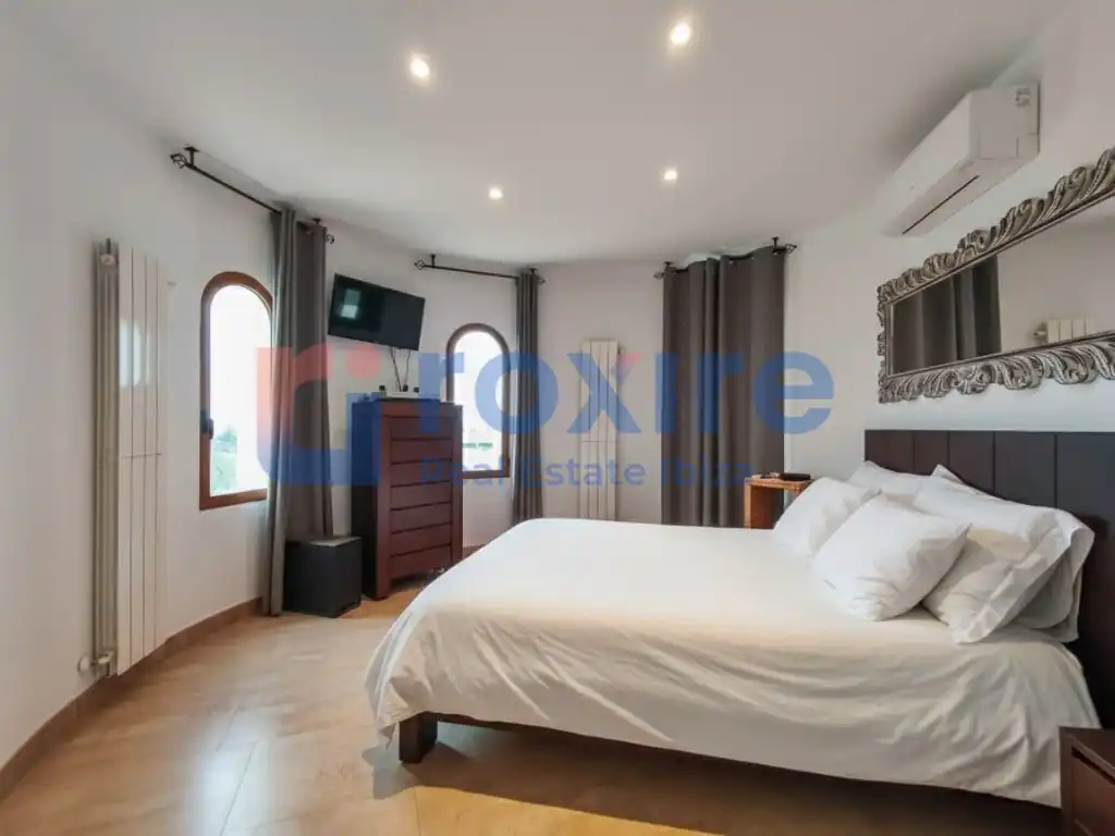 Dormitori de Casa o xalet en venda en Sant Josep de sa Talaia amb Aire condicionat, Jardí privat i Terrassa