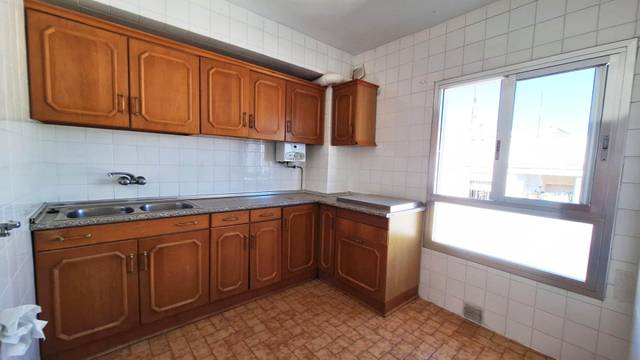 Piso en Venta en Santa Rosa - Valdeolleros