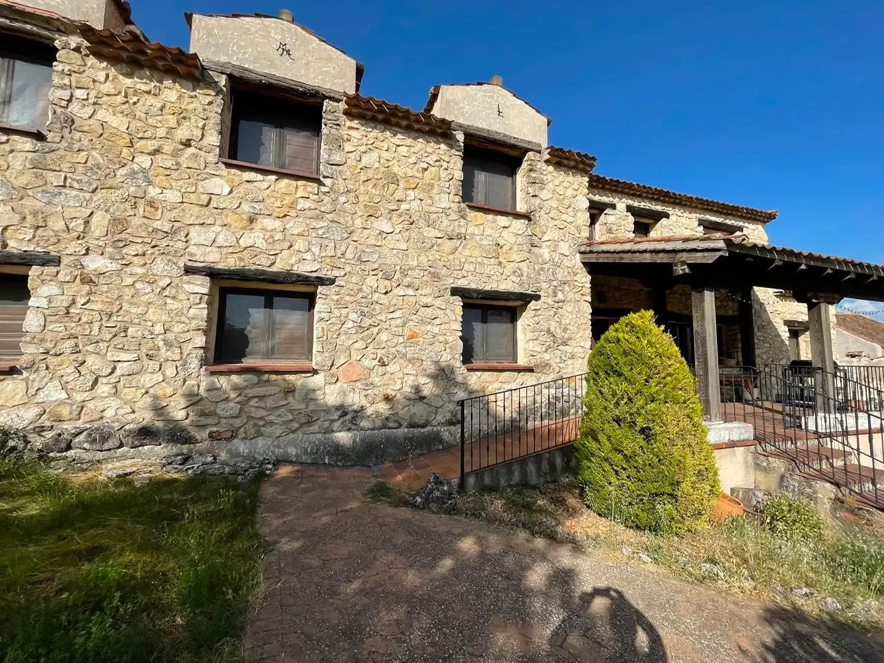 Vista exterior de Finca rústica en venda en Sepúlveda amb Calefacció, Jardí privat i Parquet