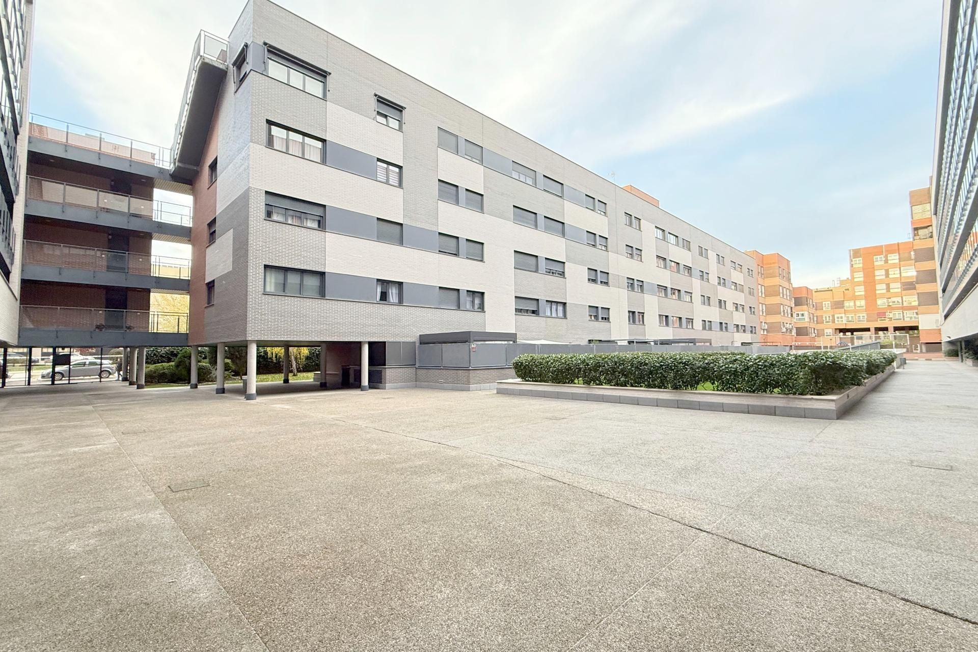 Pis de lloguer a Calle CEFEO DE, Sur - PAU 4