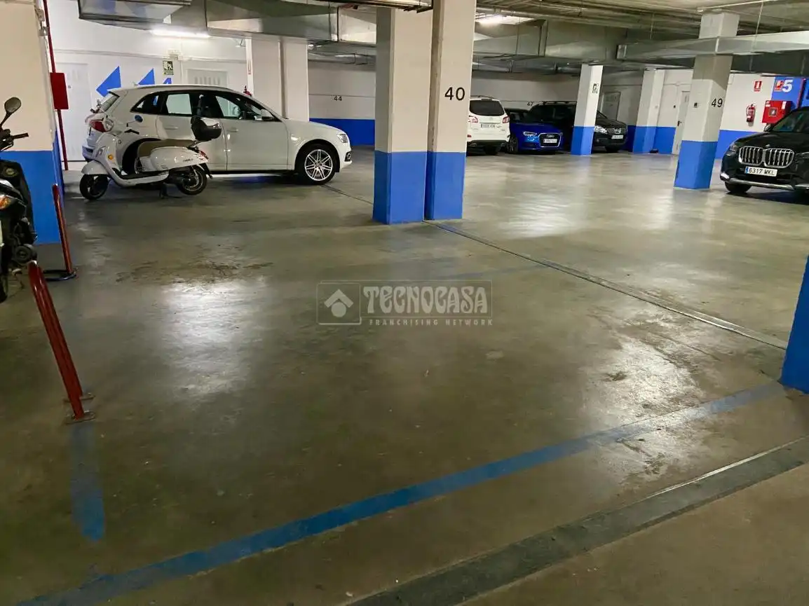 Parkplatz von Garage zum Verkauf in Armilla