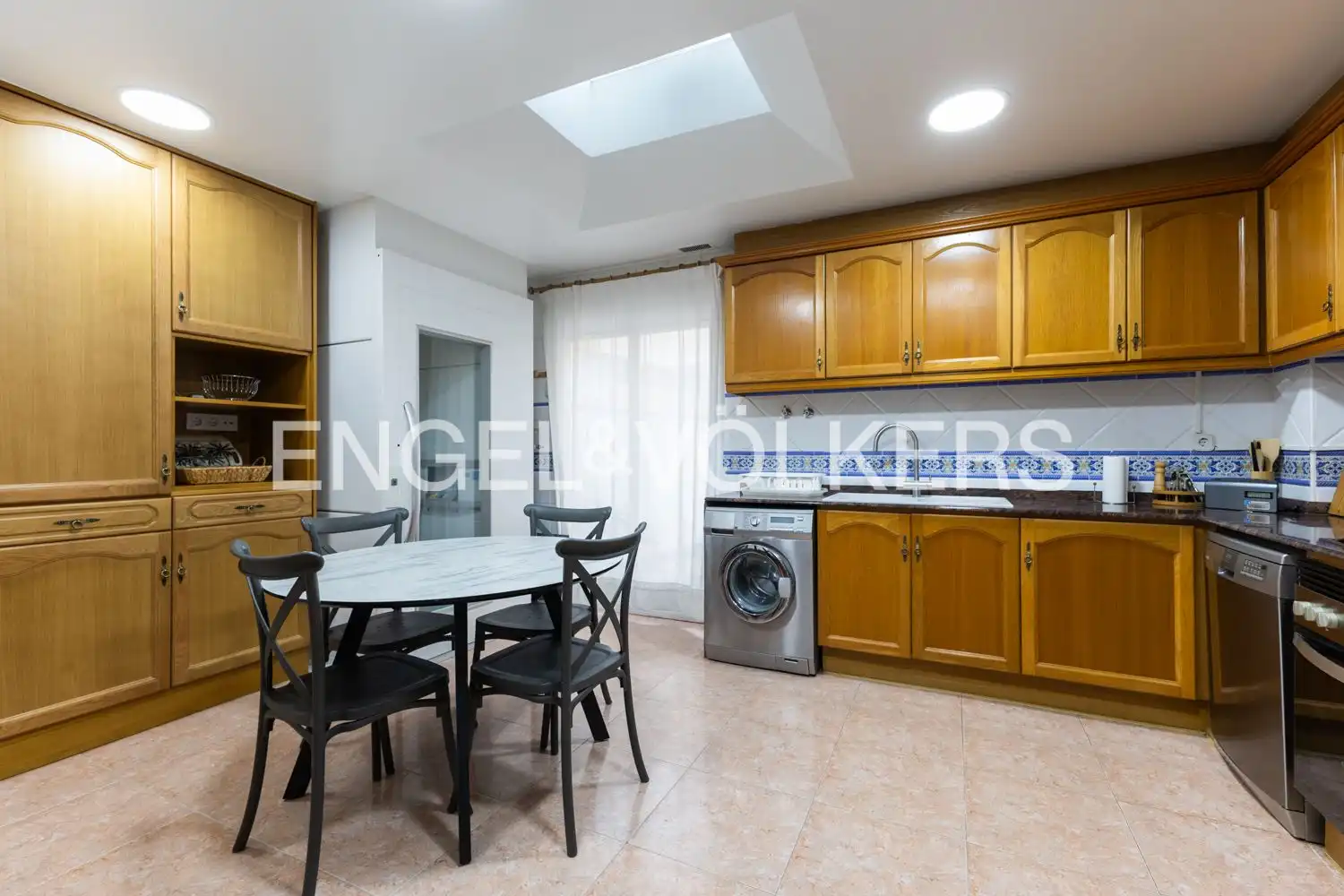 Kitchen of Houses for rent in Valencia  with Air Conditioner, Heating and Terrace