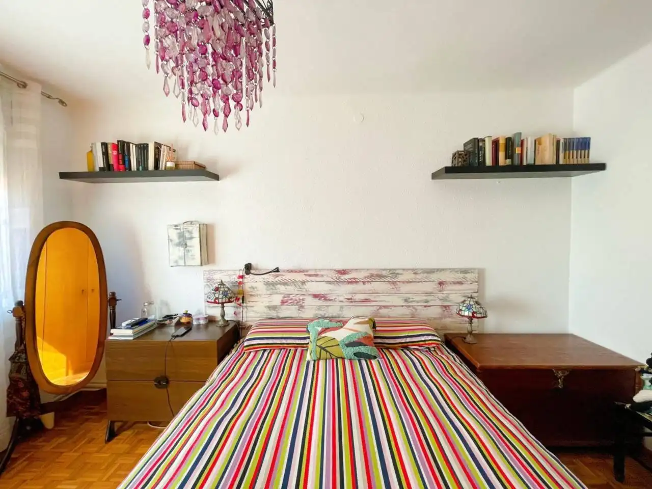 Schlafzimmer von Dachboden zum Verkauf in Cerdanyola del Vallès mit Klimaanlage, Heizung und Parkett