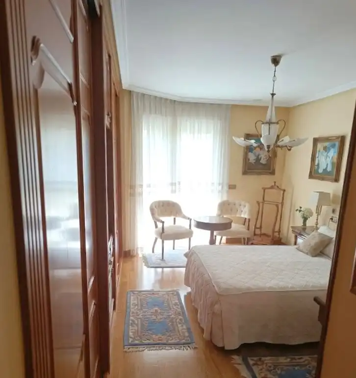 Dormitori de Pis en venda en León Capital  amb Aire condicionat, Calefacció i Parquet