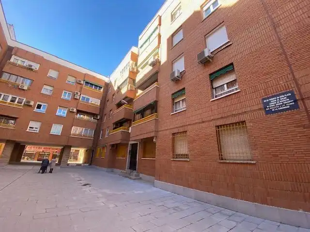 Vista exterior de Piso en venta en Getafe con Terraza