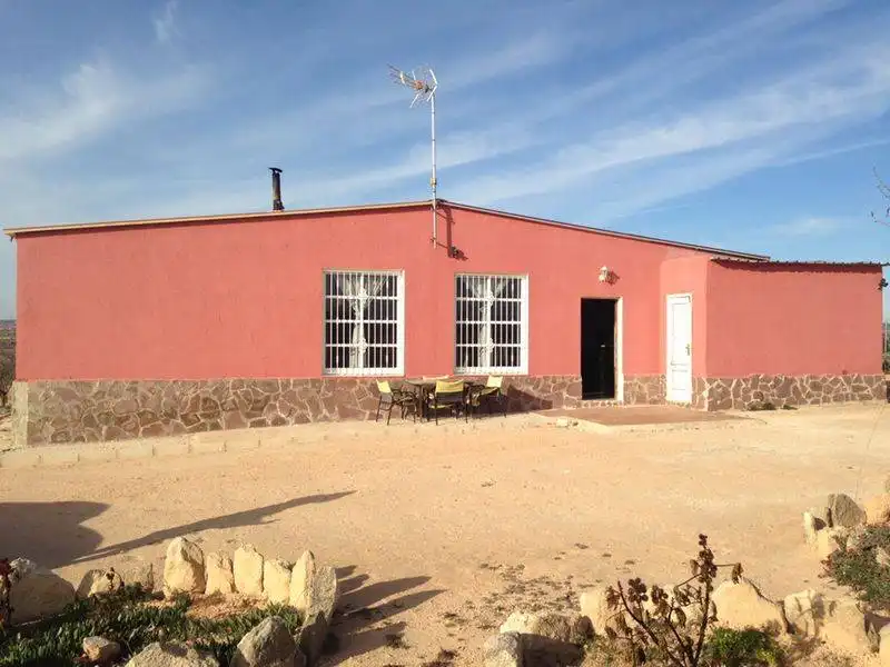 Landhaus zum Verkauf in El Pinós / Pinoso