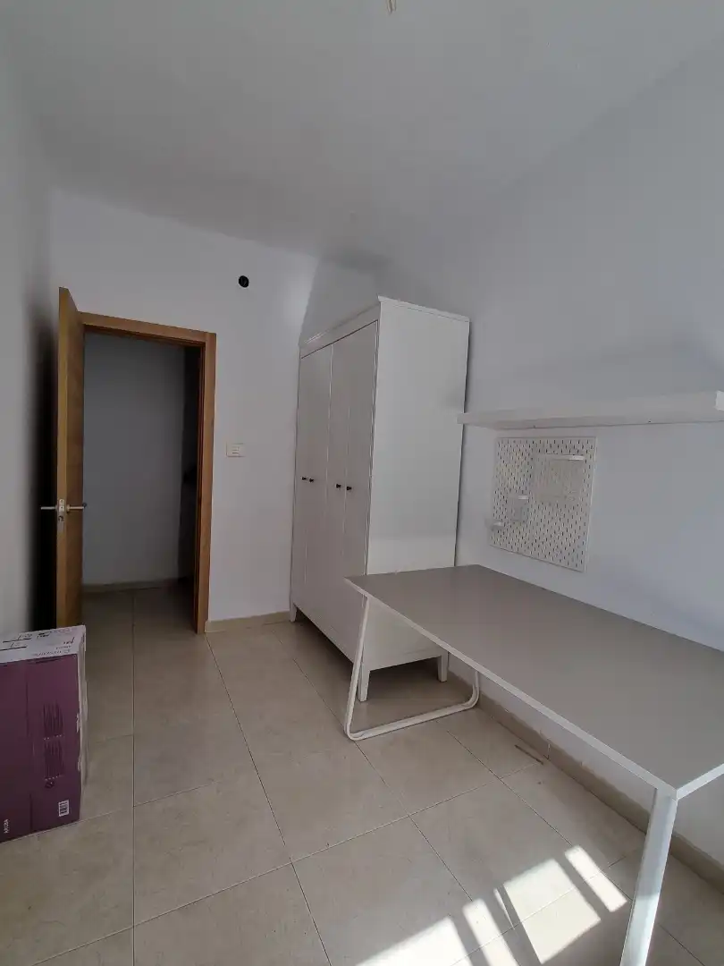 Pis de lloguer a Plazoleta Gravina, 6, La Salle - Cuatro Torres