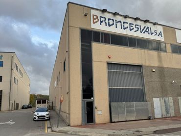 Industrial building to rent in Carrer Molí d'en Xec 43