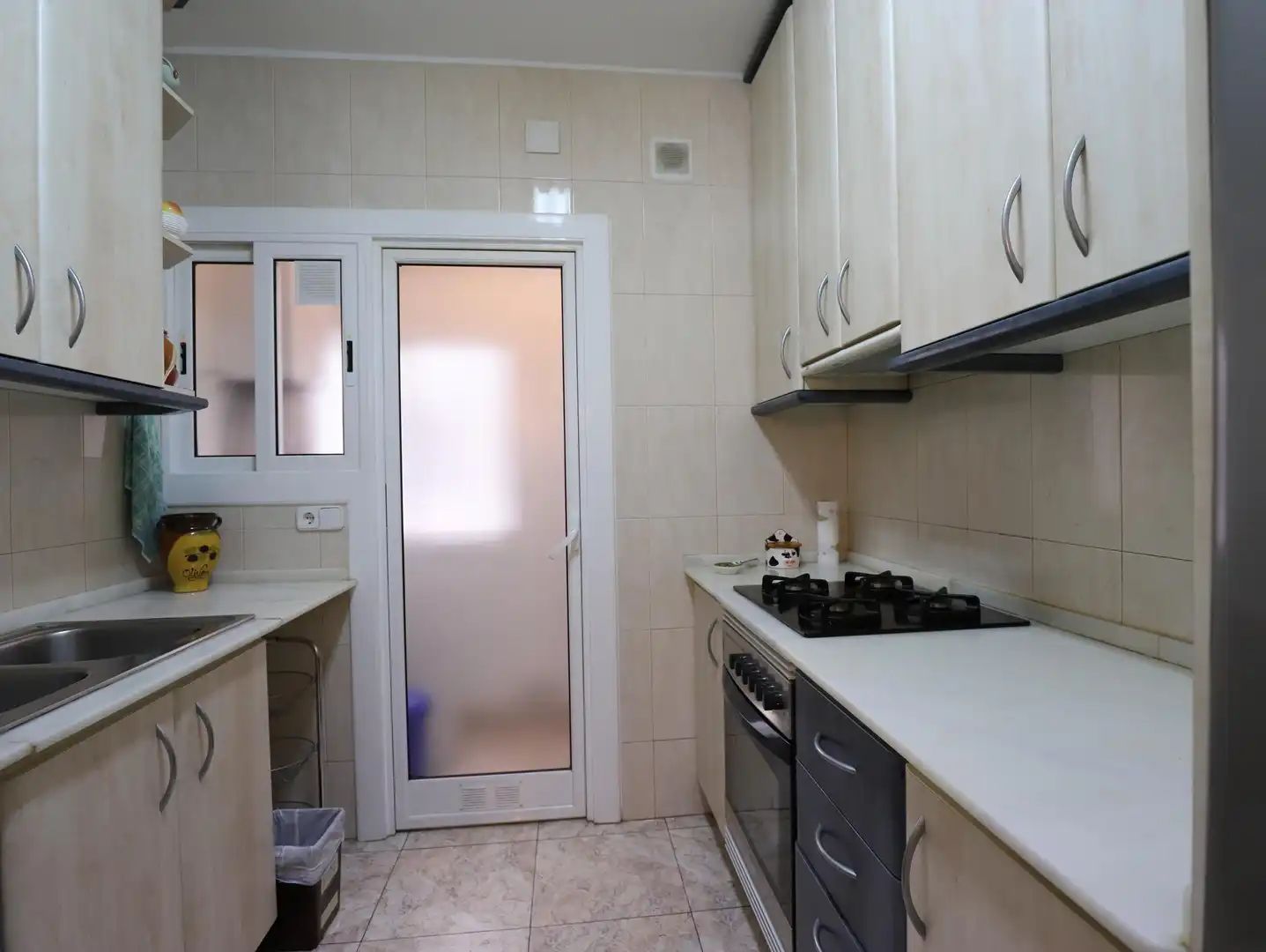 Kitchen of Flat for sale in Esplugues de Llobregat  with Air Conditioner, Heating and Terrace