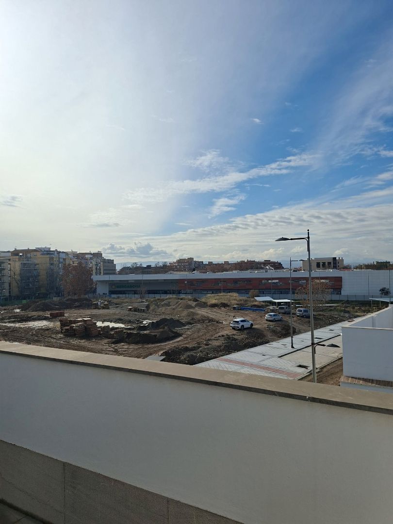 Vista exterior de Casa adosada en venda en  Granada Capital amb Aire condicionat, Calefacció i Parquet