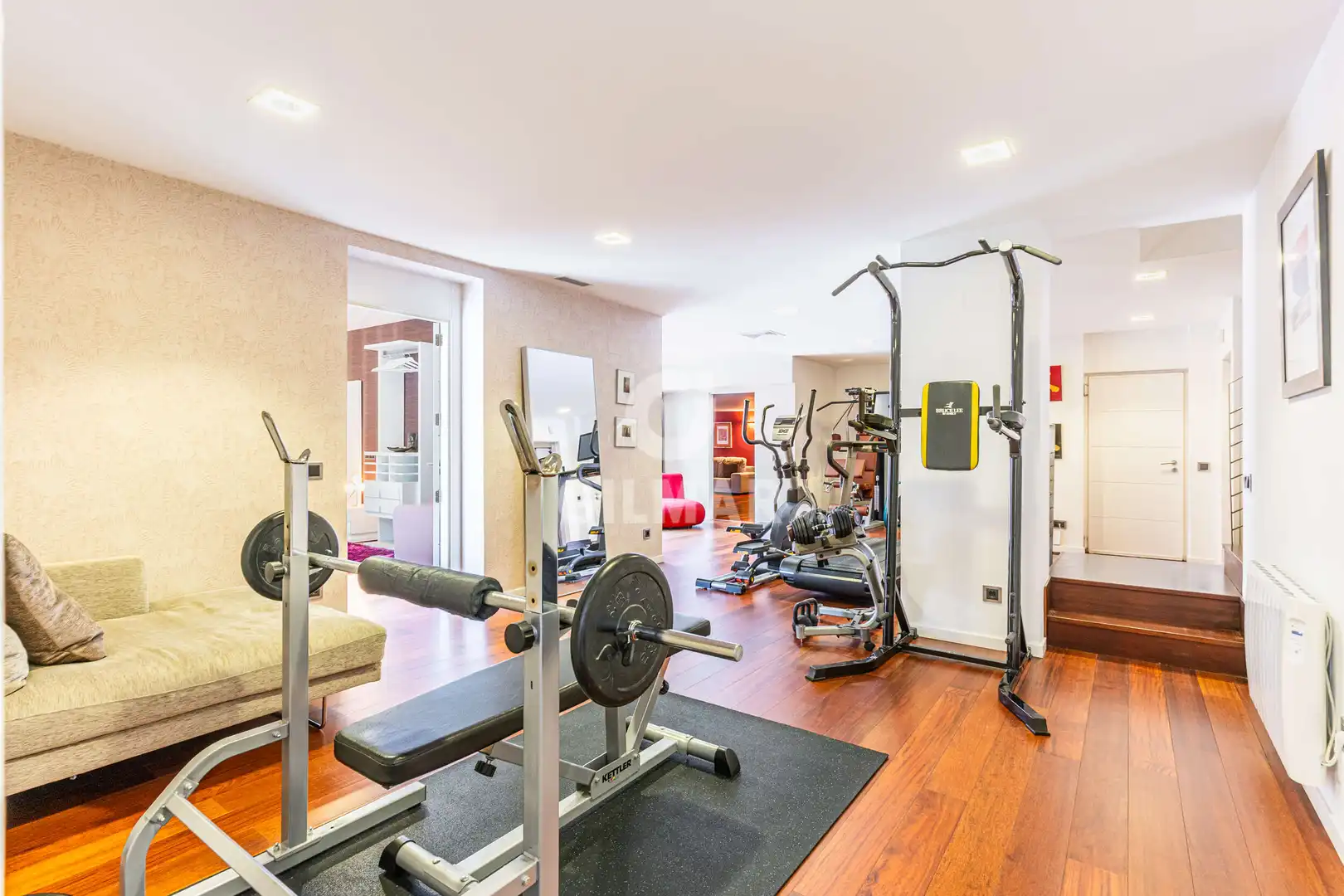 Casa adosada en venta en Valdemarín