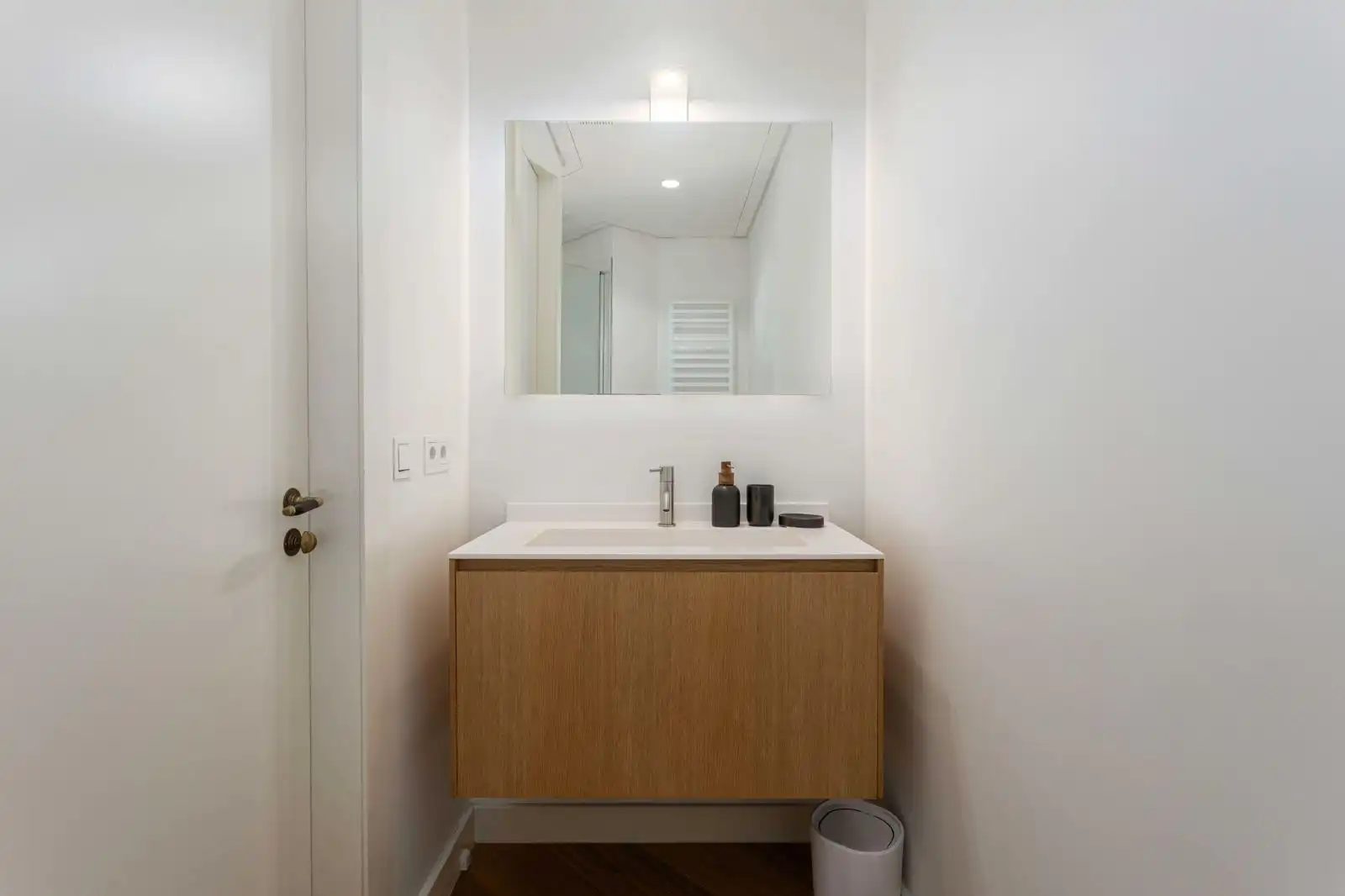 Badezimmer von Wohnung zur Miete in Barcelona mit Klimaanlage, Heizung und Terrasse