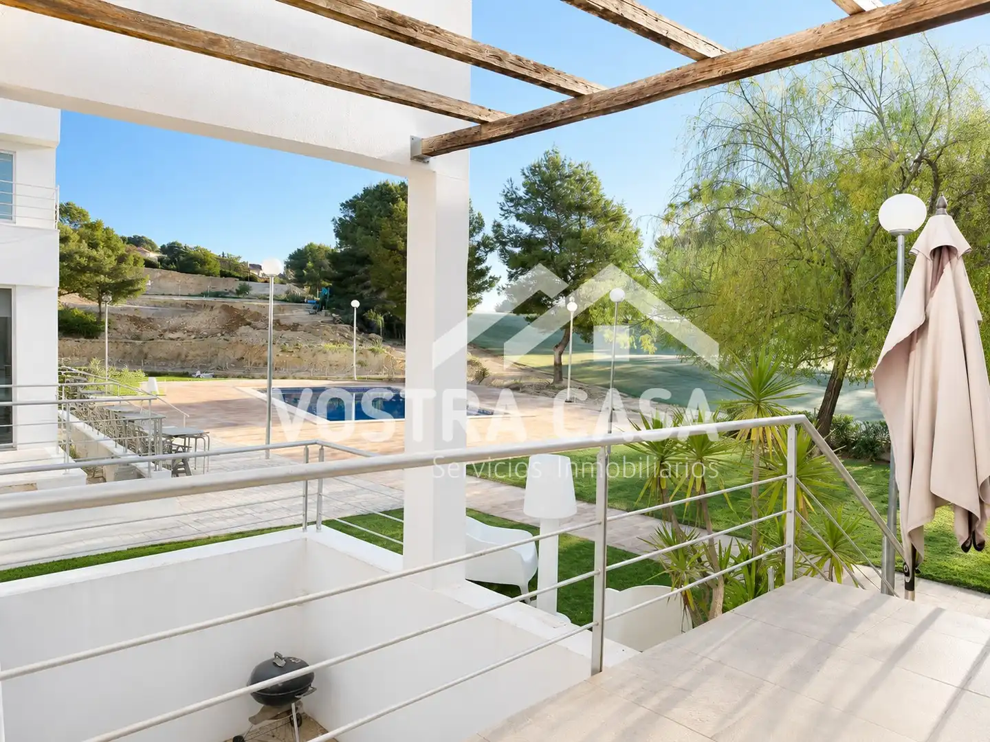Terrassa de Casa o xalet de lloguer en Chiva amb Aire condicionat i Piscina