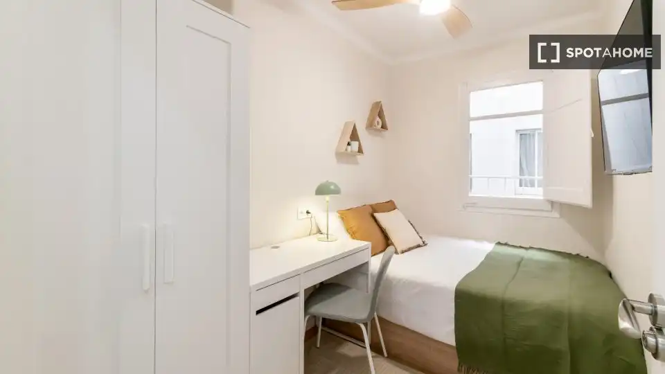 Habitación de Piso para compartir en Barcelona con Aire acondicionado, Terraza y Amueblado