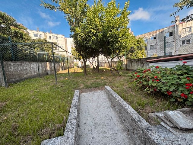Jardí de Pis de lloguer en Ferrol amb Calefacció, Jardí privat i Moblat