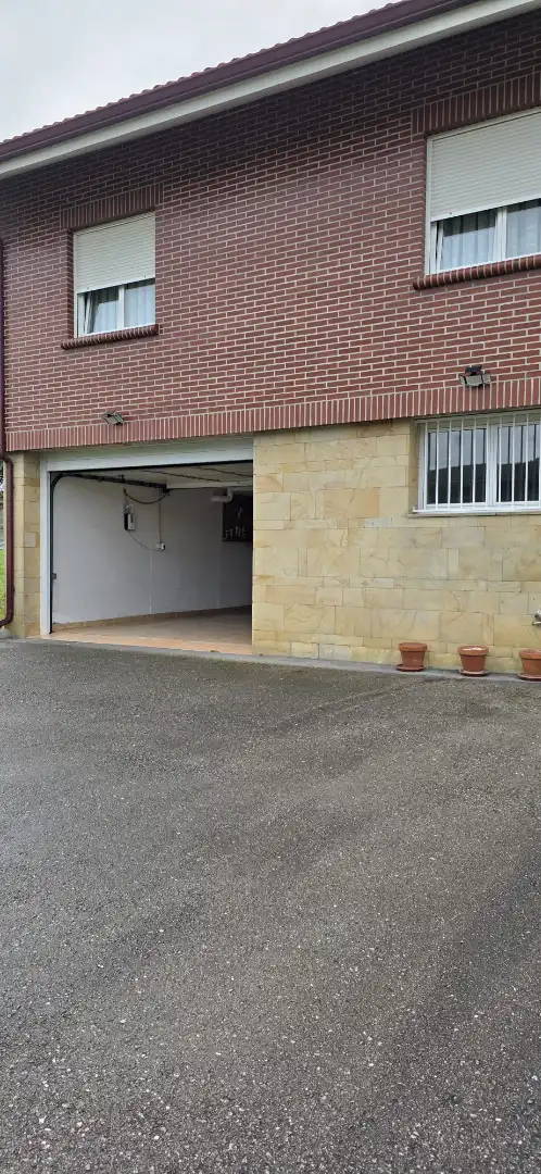 Casa amb terrassa en venda a Barrio la Escallada, imagen 7