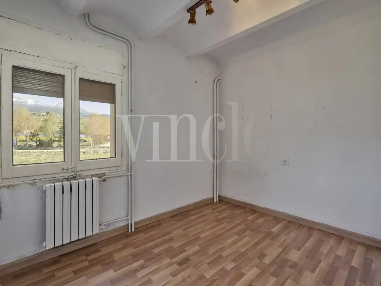 Schlafzimmer von Gebäude zum Verkauf in Lles de Cerdanya
