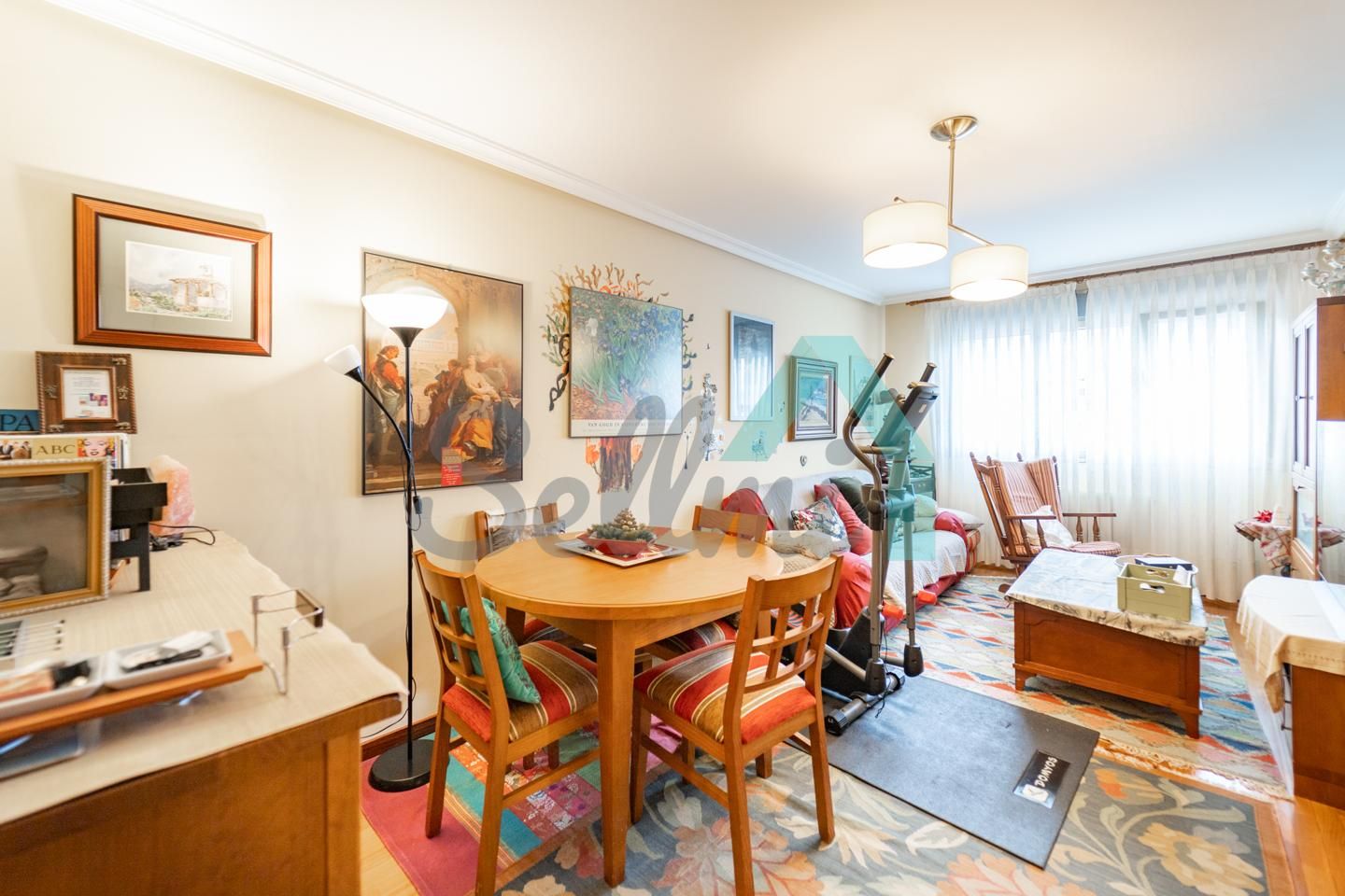 Living room of Flat for sale in Oviedo   with Heating, Parquet flooring and Storage room