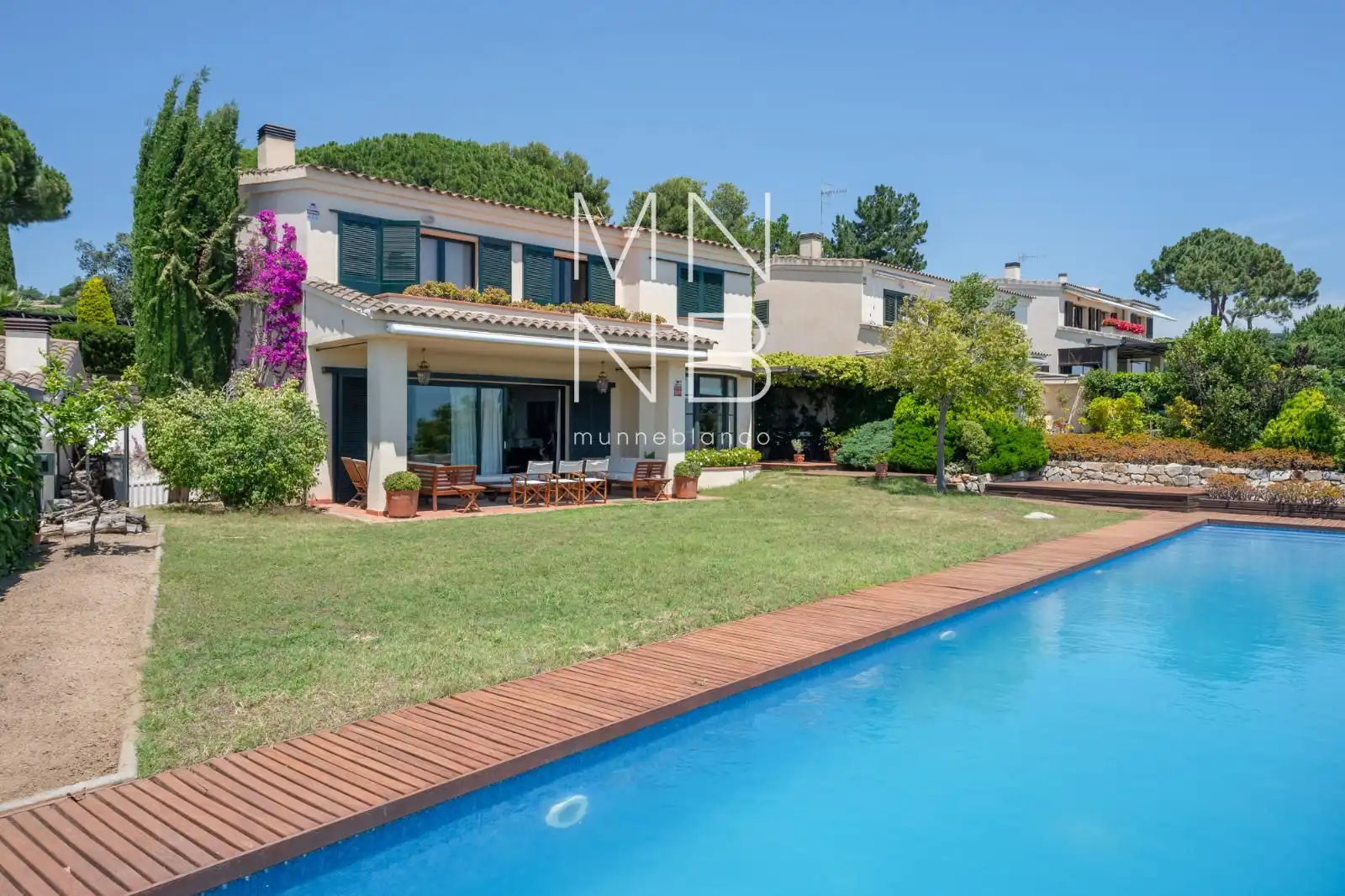 Jardí de Casa o xalet de lloguer en Sant Vicenç de Montalt amb Calefacció, Piscina i Moblat