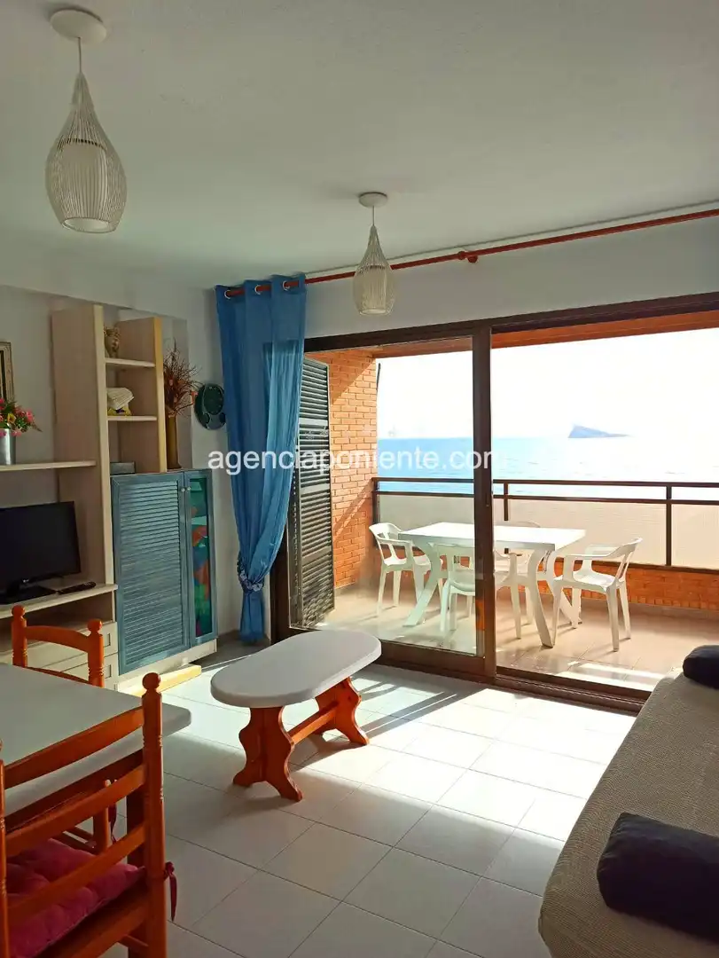 Bedroom of Apartments for rent in Benidorm  with Terrace, Furnished and Washing machine