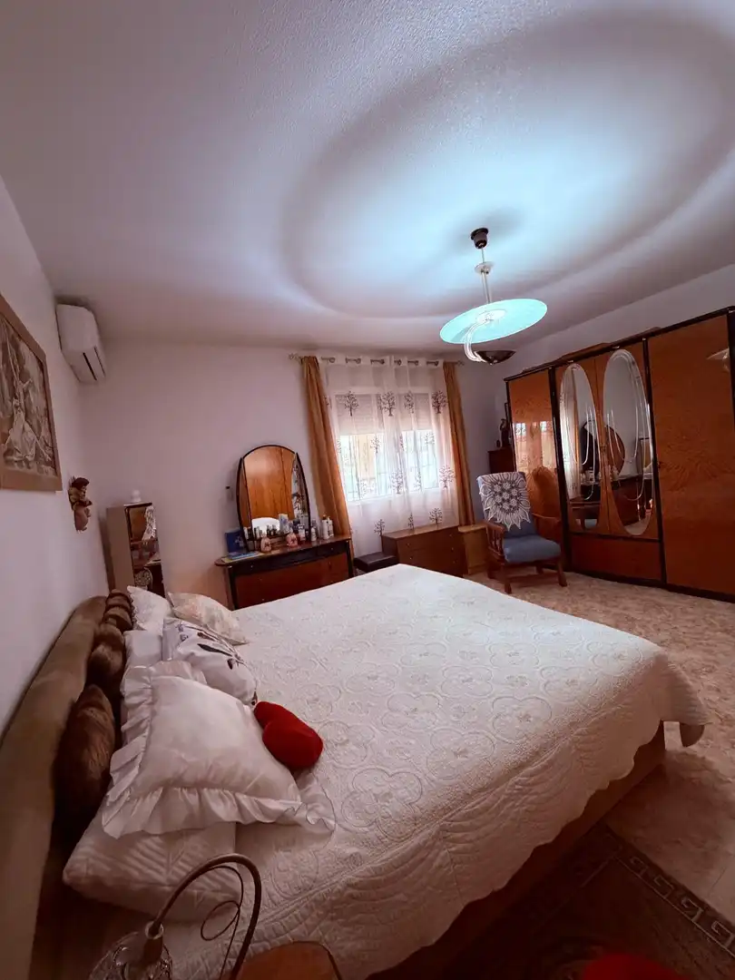 Dormitori de Casa o xalet en venda en Crevillent