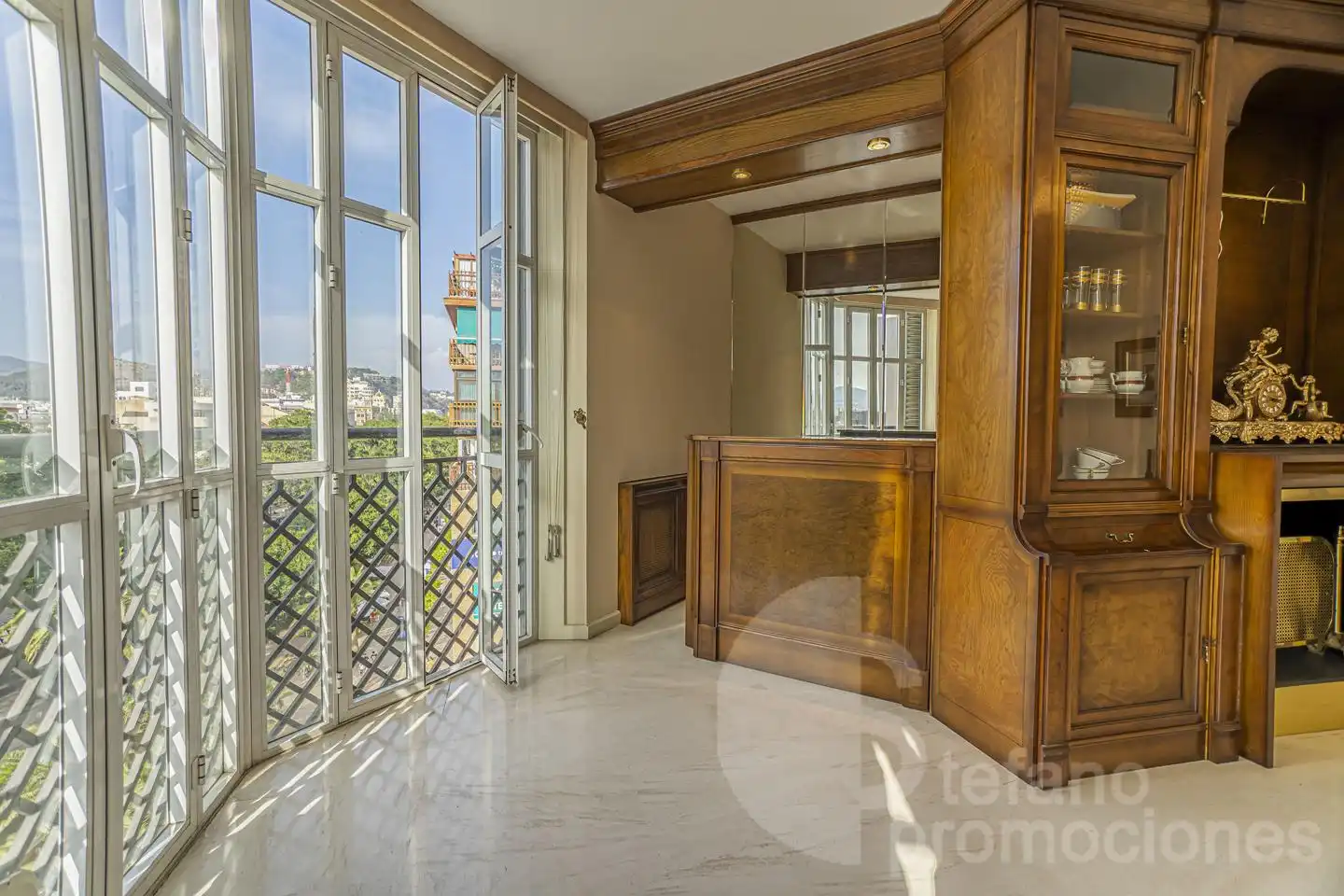 Piso con ascensor en venta en Alameda de Colón, imagen 7
