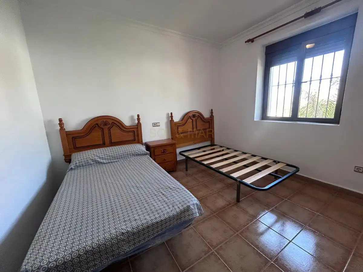 Dormitori de Casa o xalet en venda en Álora amb Calefacció, Terrassa i Traster