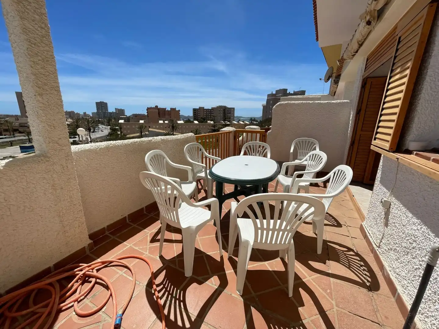 Mini appartamento con terrazza in affitto a Playa de las Gaviotas - El Pedrucho, imagen 2