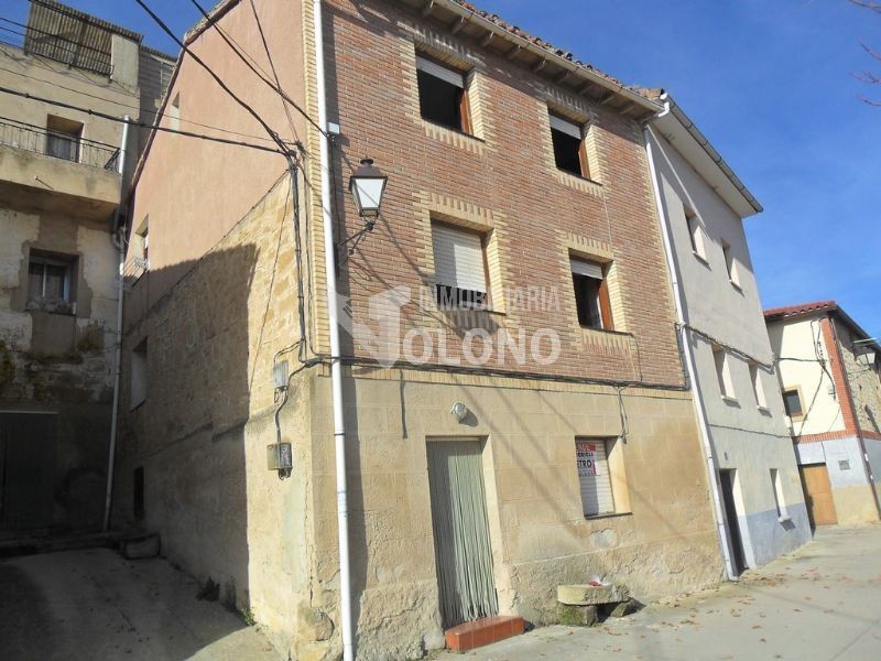Vista exterior de Casa o xalet en venda en Fonzaleche amb Traster i Moblat