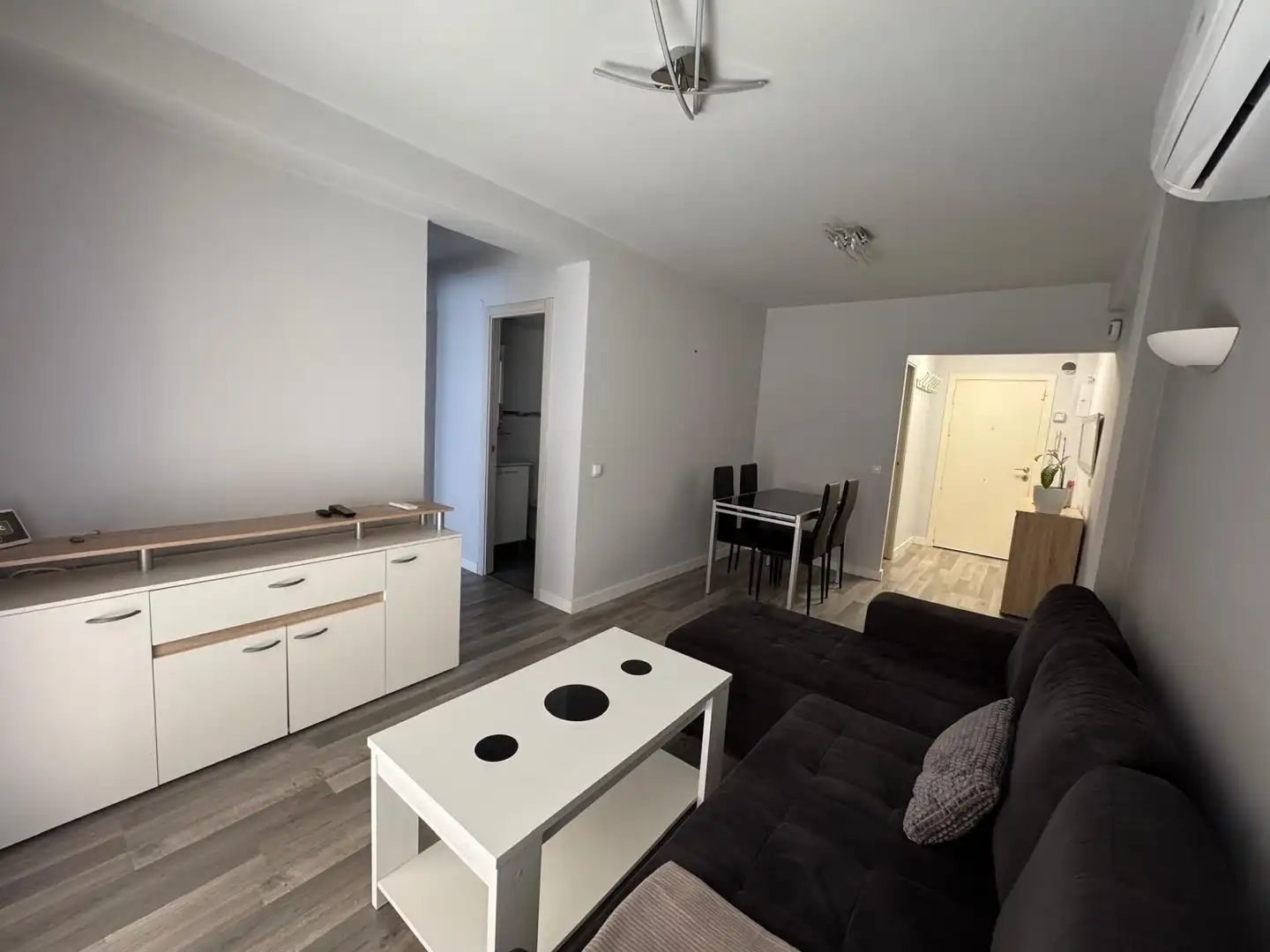 Sala d'estar de Pis en venda en Calafell amb Aire condicionat, Terrassa i Moblat