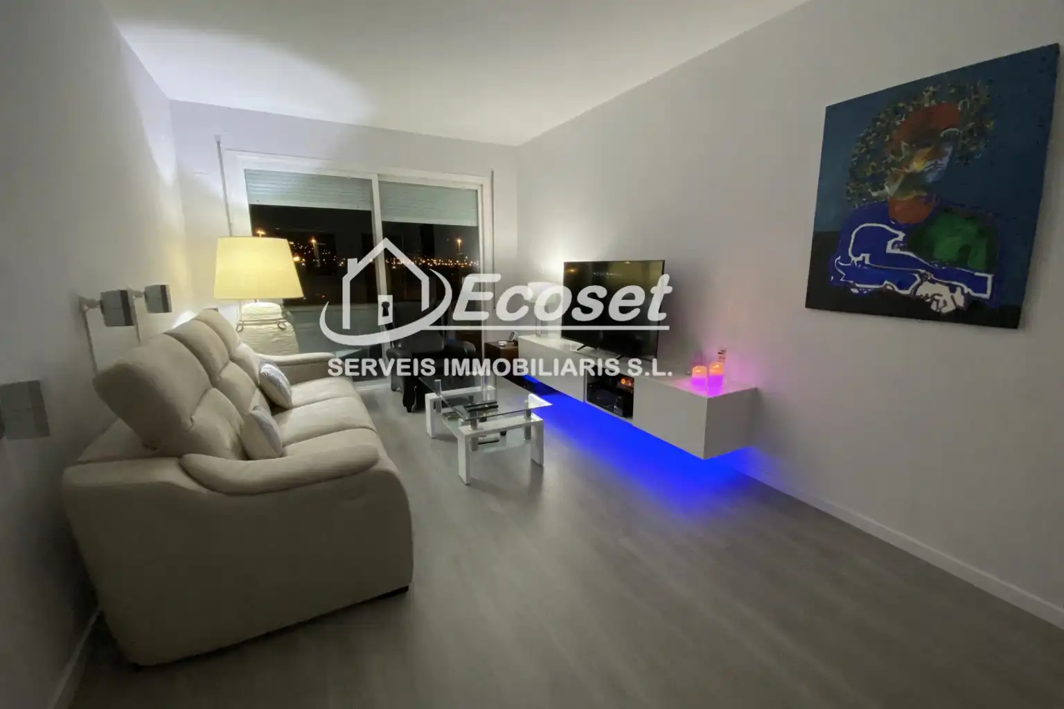 Sala d'estar de Pis en venda en Molins de Rei amb Aire condicionat, Calefacció i Parquet