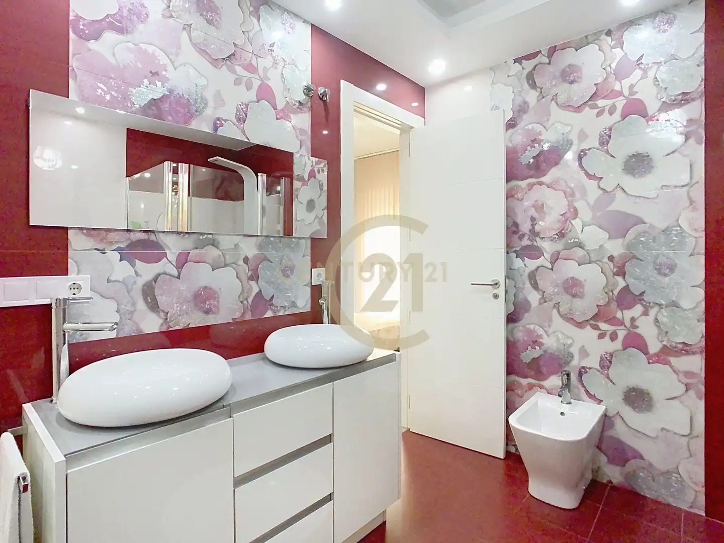Baño de Apartamento en venta en Álora con Aire acondicionado, Alarma y Piscina comunitaria
