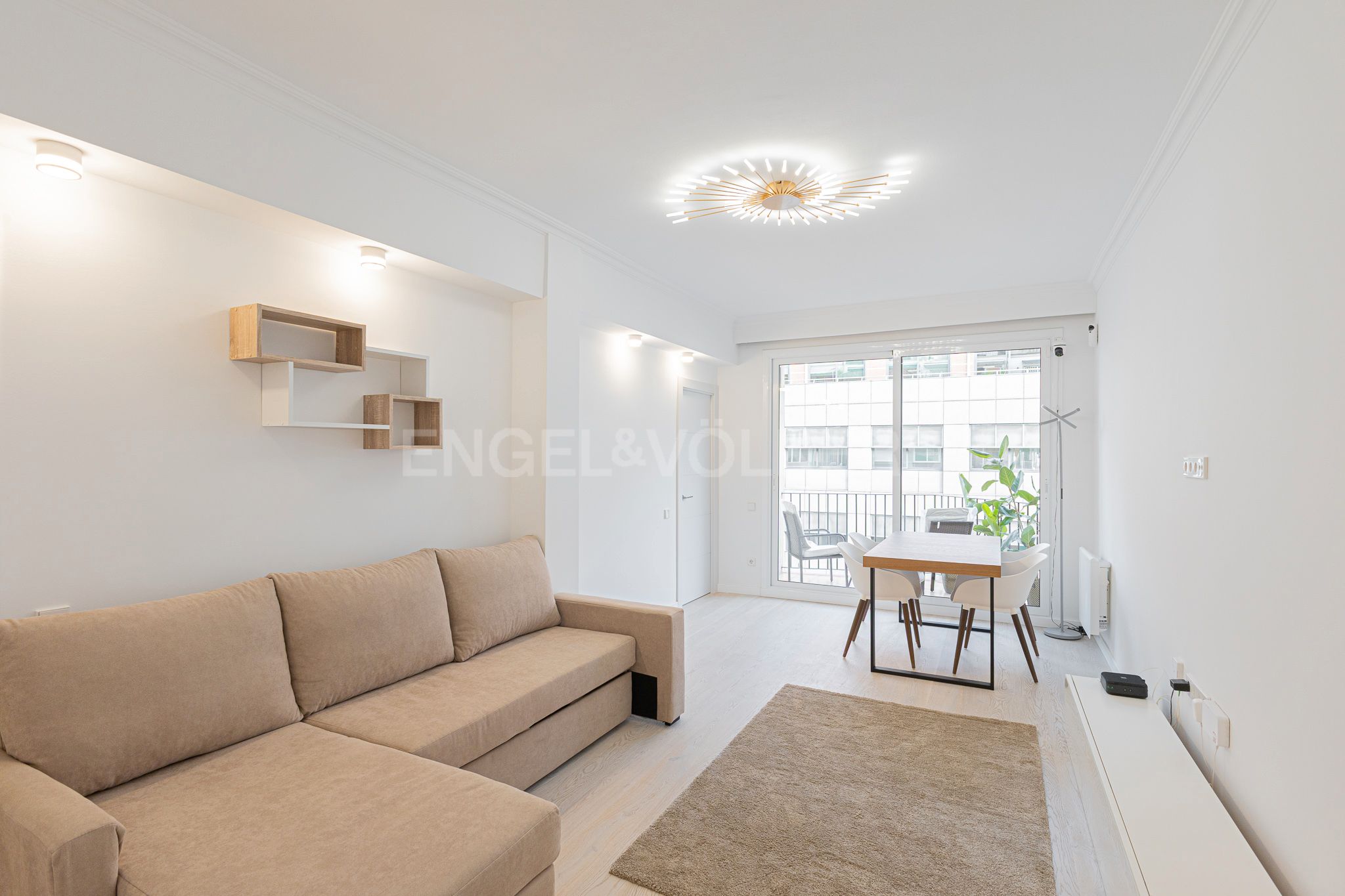 Living room of Apartment for sale in  Barcelona Capital  with Air Conditioner, Heating and Balcony