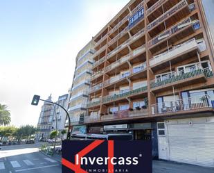 Vista exterior de Local de lloguer en Castro-Urdiales amb Terrassa