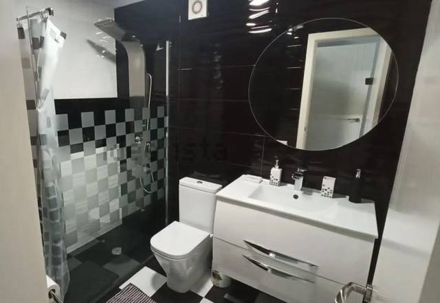 Piso en Alquiler en Pino Montano - Consolación