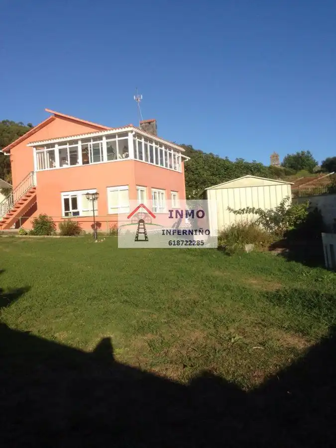 Vista exterior de Casa o xalet en venda en Ares, A Coruña