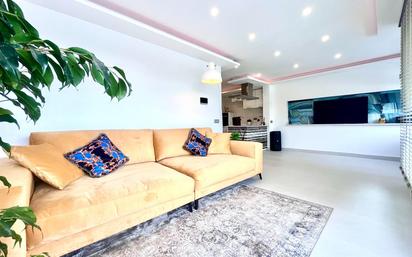 Living room of Flat for sale in Eivissa  with Air Conditioner and Terrace