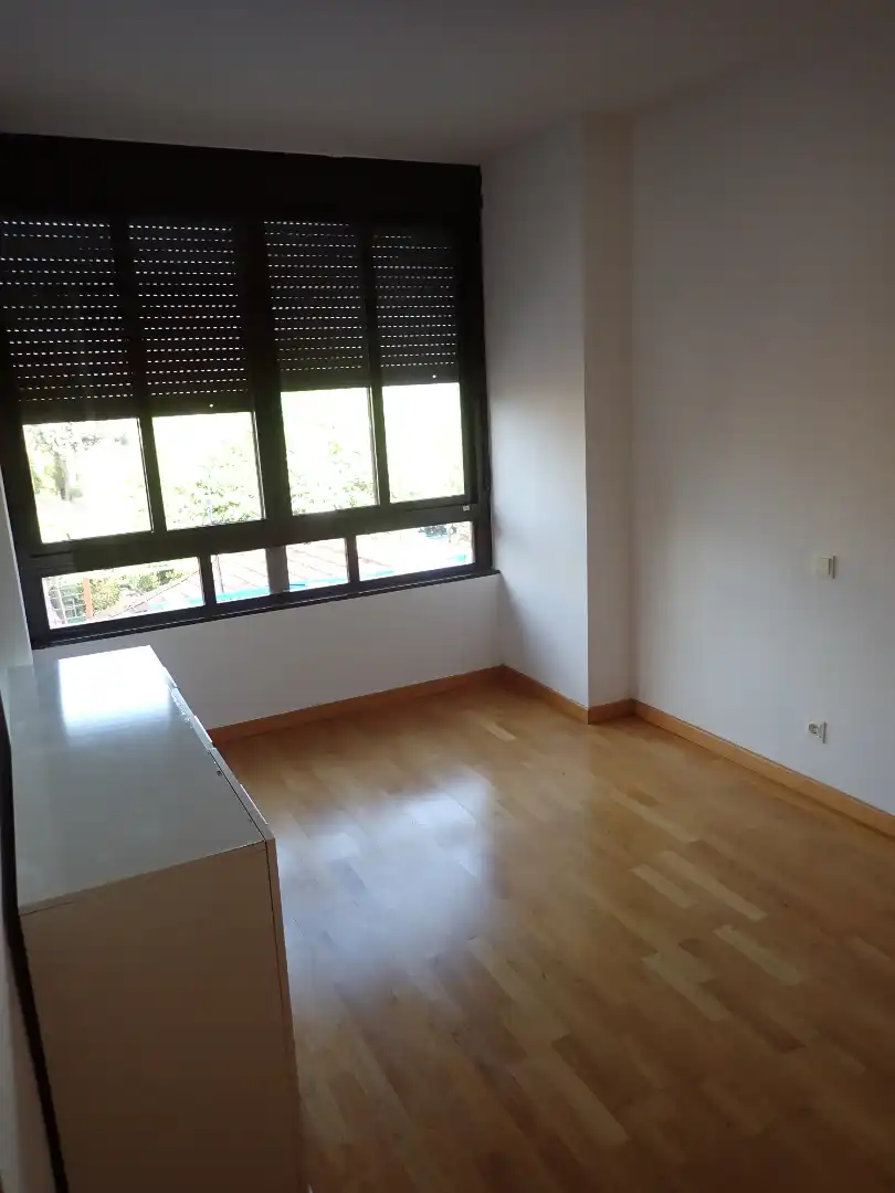 Habitación de Ático en venta en Manzanares El Real con Calefacción, Parquet y Terraza