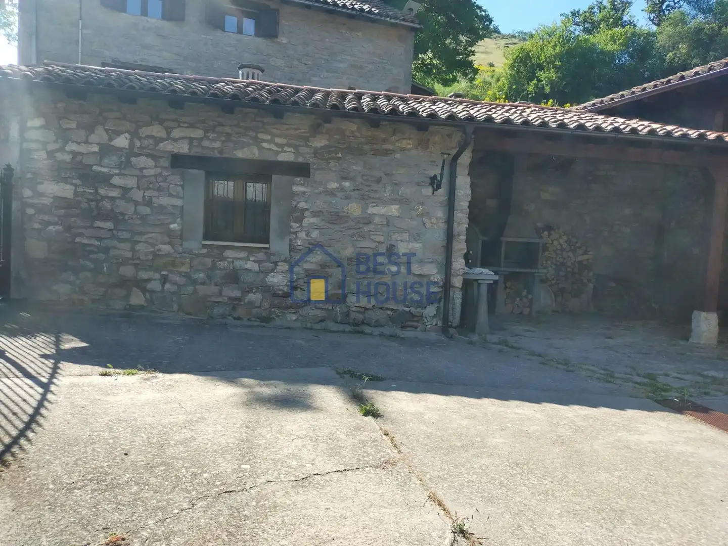 Vista exterior de Casa o chalet en venta en Boñar con Jardín privado