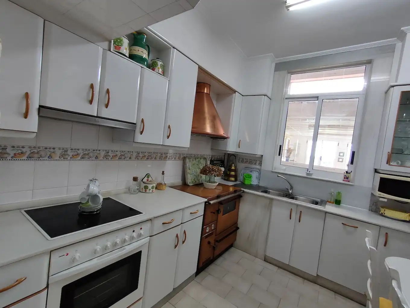 Cocina de Casa adosada en venta en Arzúa con Calefacción, Terraza y Trastero