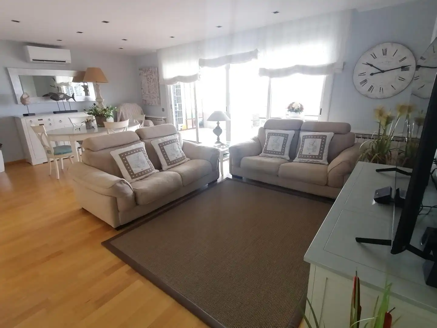 Sala de estar de Piso en venta en Calafell con Aire acondicionado, Calefacción y Parquet