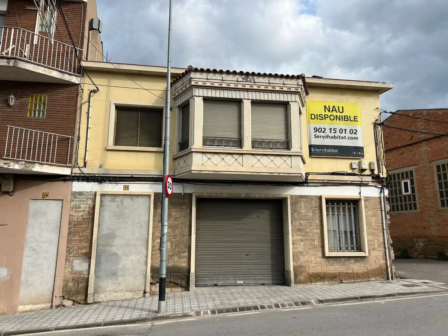 Vista exterior de Nave industrial en venta en Navarcles con Alarma