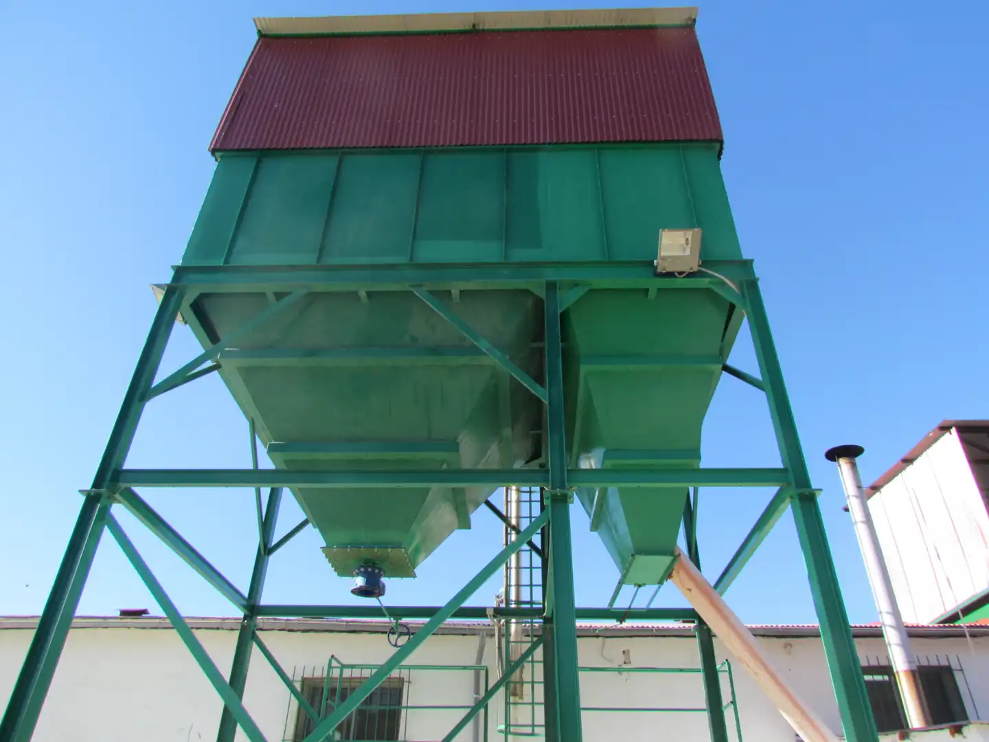 Exterior view of Industrial buildings for sale in Gata