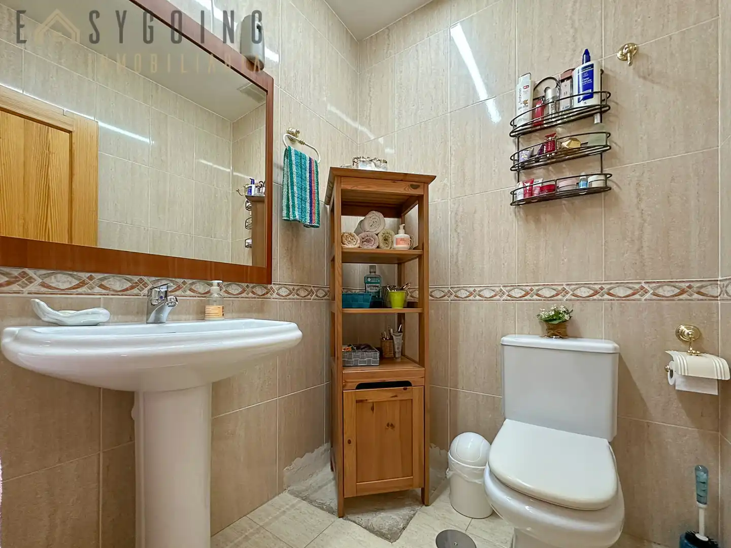 Badezimmer von Einfamilien-Reihenhaus zum Verkauf in Santa Pola mit Klimaanlage, Terrasse und Gemeinschaftspool