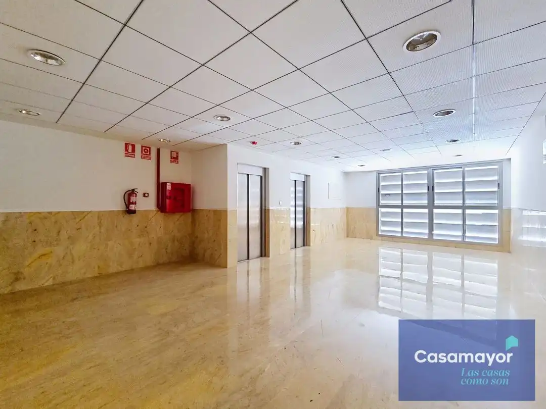Office space with lift for sale in Calle Severo Ochoa, imagen 8
